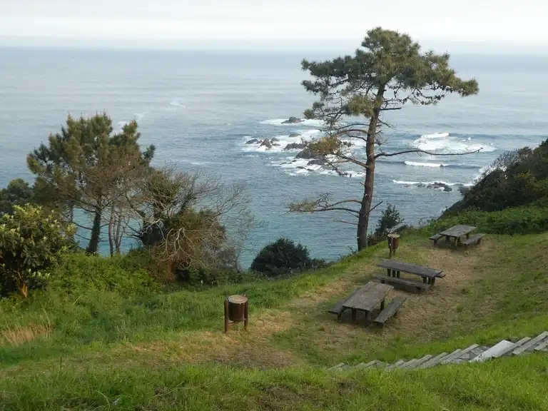 Muros de Nal&oacute;n - Mirador de Los Glayos